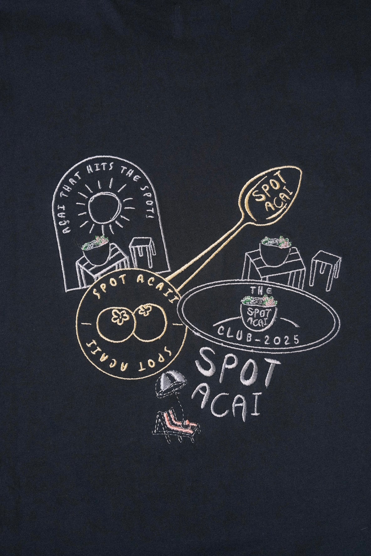 spot navy tee